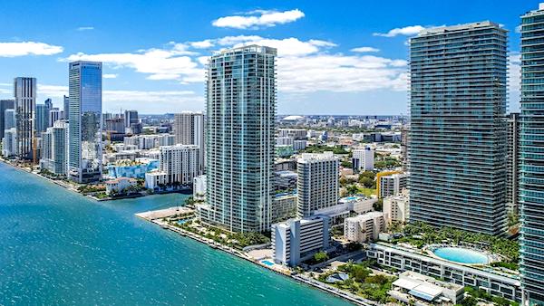 Paraiso Bay Condos for Sale – 650 NE 32nd St, Miami, FL