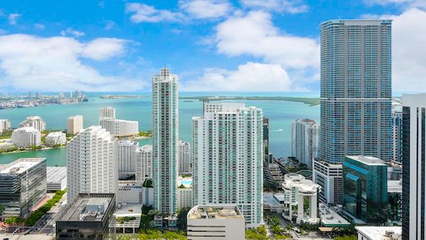 Brickell House Condos for Sale – 1300 Brickell Bay Dr, Miami