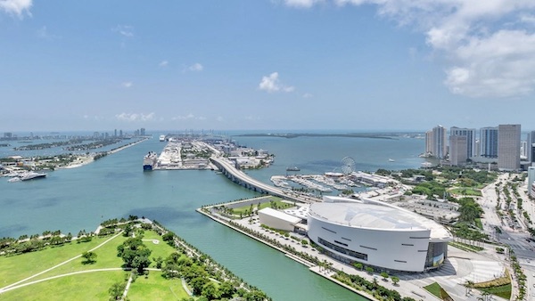 Ten Museum Park Miami Downtown
