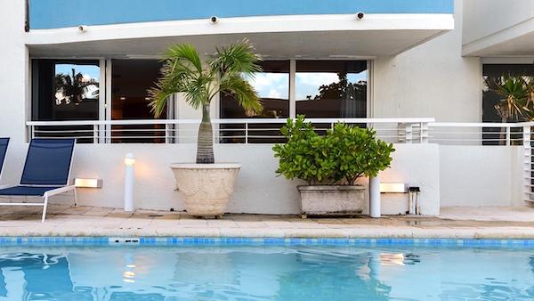200 Ocean Drive Condos for Sale – 200 Ocean Dr, Miami Beach, FL