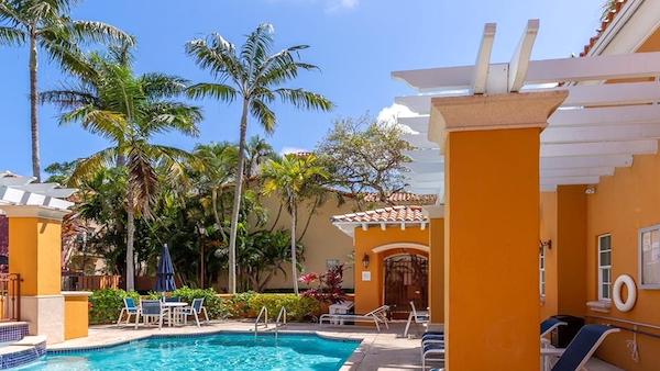 Aventura Bay Townhomes for Sale – 185th St NE 30th Ave, Aventura